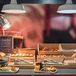 Ibis Gerardmer 라브레세