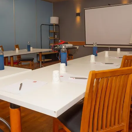 Ibis Gerardmer 3* 라브레세