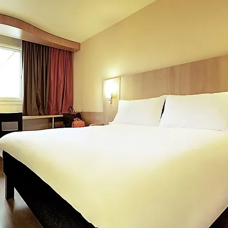 Ibis Gerardmer 3* לה ברסה