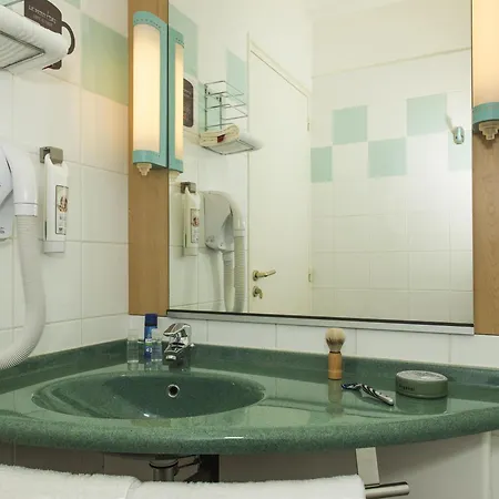 Ibis Gerardmer 3* 라브레세
