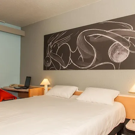 Ibis Gerardmer 라브레세